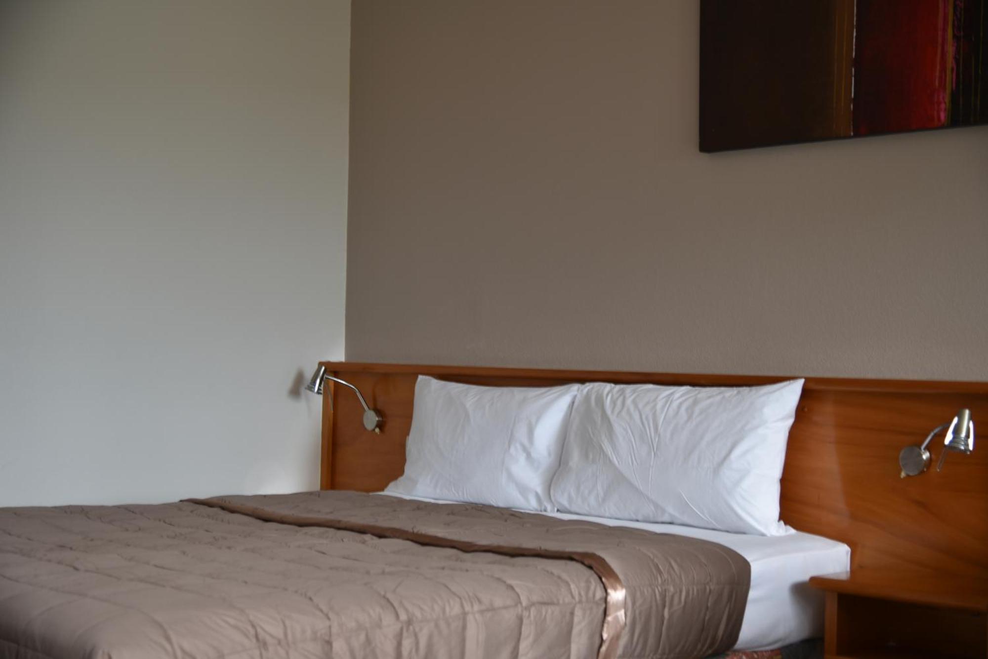 Aotea Lodge Porirua Ngoại thất bức ảnh