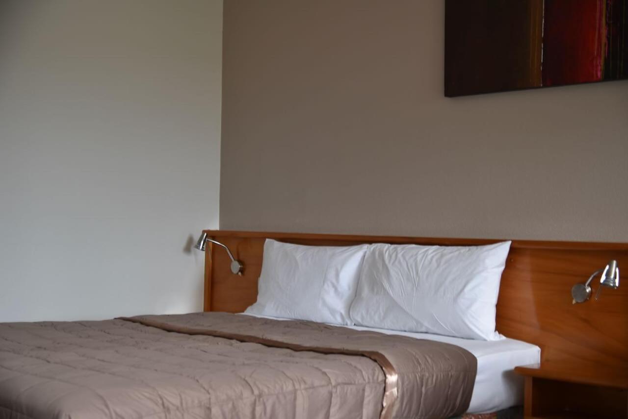 Aotea Lodge Porirua Ngoại thất bức ảnh